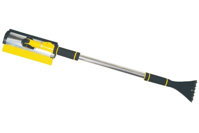 Hopkins SubZero 80037 Quick Lock Pivoting Snowbroom efficiently clears snow from a car windshield.